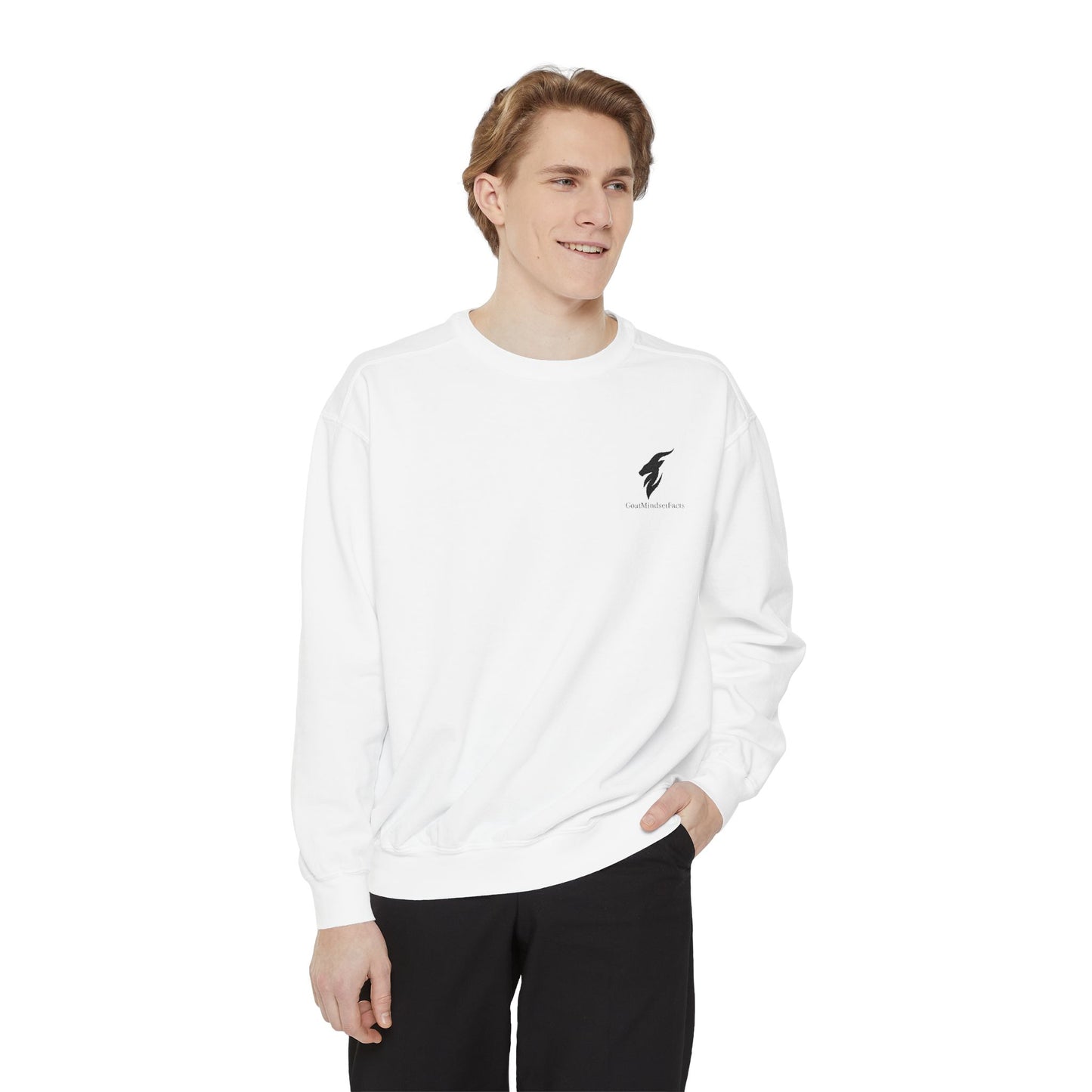 Cozy Unisex Garment-Dyed Sweatshirt - Casual Comfort for Every Occasion