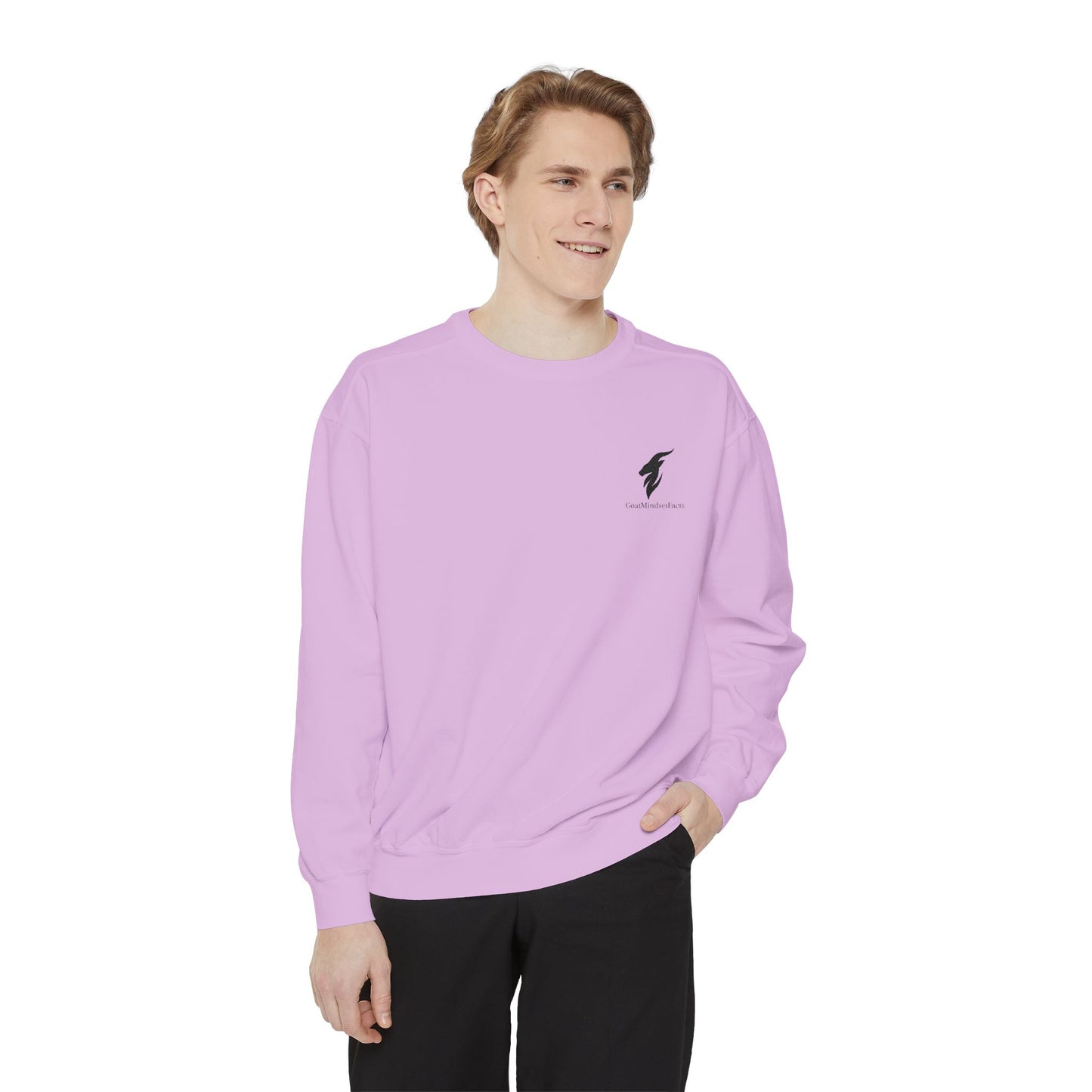 Cozy Unisex Garment-Dyed Sweatshirt - Casual Comfort for Every Occasion