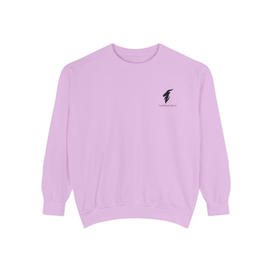 Cozy Unisex Garment-Dyed Sweatshirt - Casual Comfort for Every Occasion
